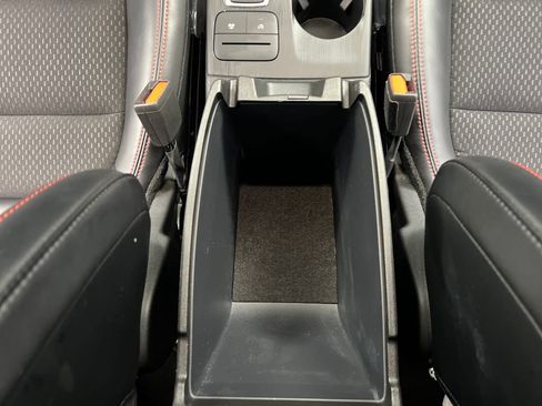 Used 2025 Ford Escape ST-Line AWD/4WD image 34