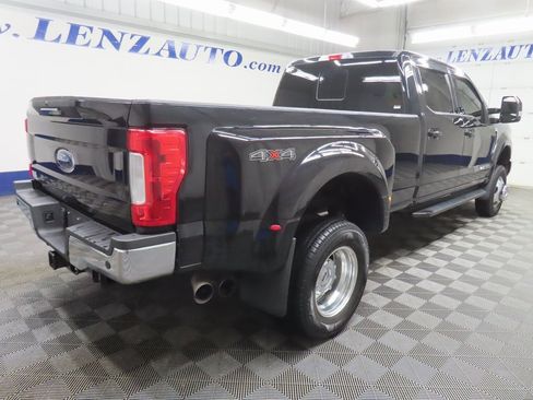 Used 2019 Ford F350 Lariat image 4