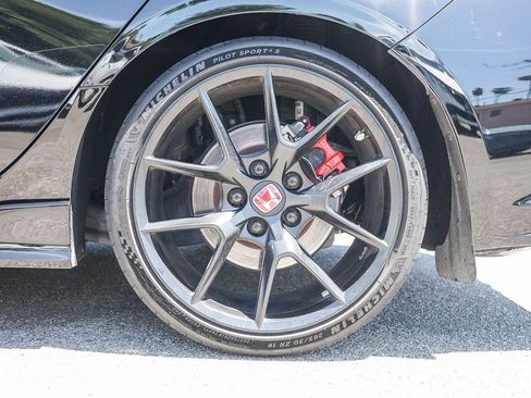 Used 2024 Honda Civic Type R image 10