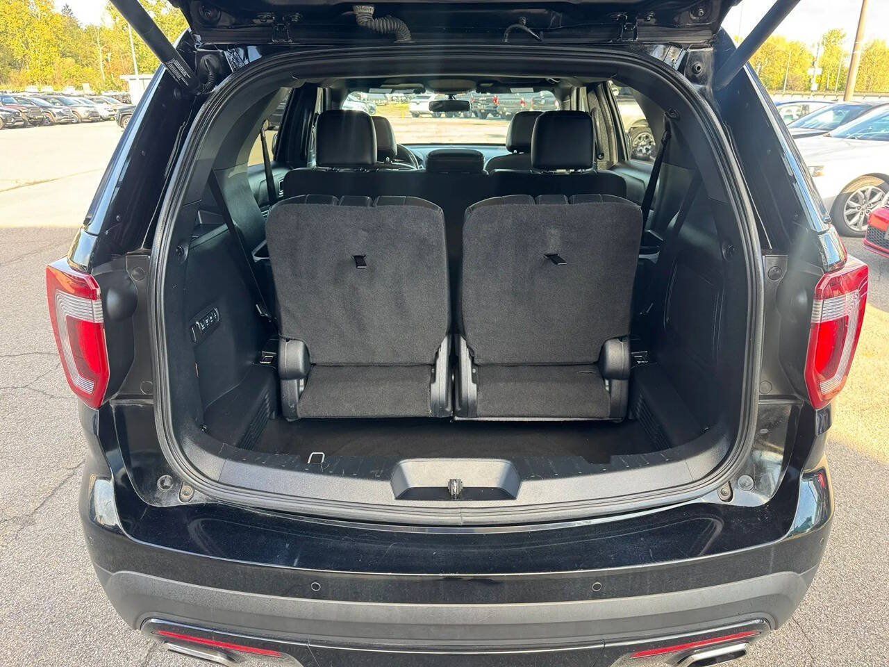 Used 2017 Ford Explorer Sport w/ Equipment Group 401A AWD/4WD image 19