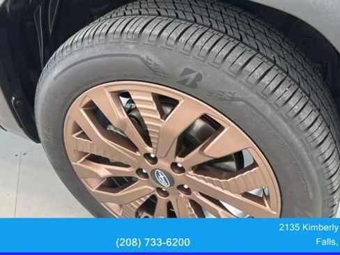 Used 2025 Subaru Forester Sport AWD/4WD image 35