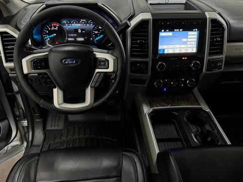 Used 2019 Ford F250 Lariat w/ Chrome Package AWD/4WD image 14