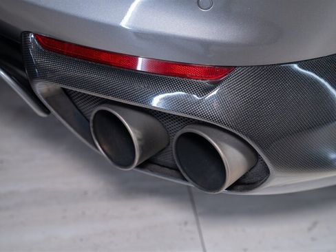 Used 2019 Ferrari 812 Superfast RWD image 31