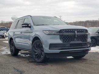 New 2026 Lincoln Navigator Reserve w/ Jet Appearance Package 360° Tour