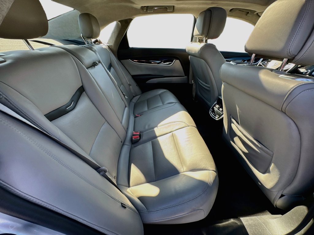 Used 2013 Cadillac XTS Premium FWD image 34