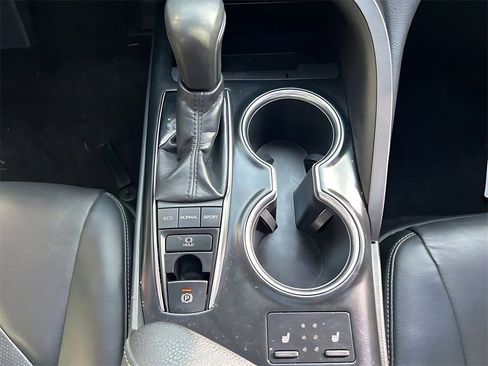 Used 2019 Toyota Camry XSE w/ Carpet Mat Package image 19