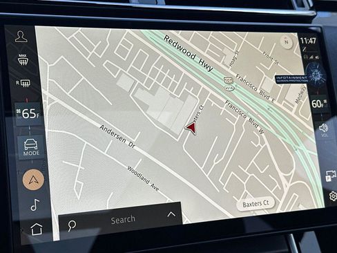 Used 2025 Land Rover Range Rover Velar Dynamic SE image 18