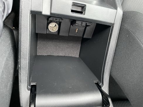 Used 2017 Honda Accord EX image 25