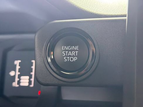 Used 2025 Toyota Tacoma SR5 RWD image 6
