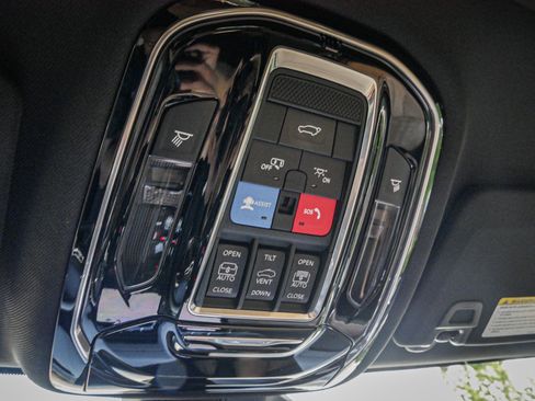 Used 2024 Jeep Grand Cherokee L Summit w/ Advanced Protech Group IV image 27