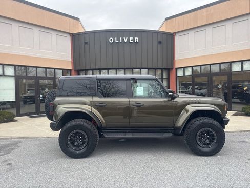 New 2025 Ford Bronco Raptor image 8