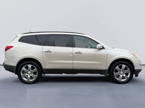 Used 2012 Chevrolet Traverse LTZ image 2