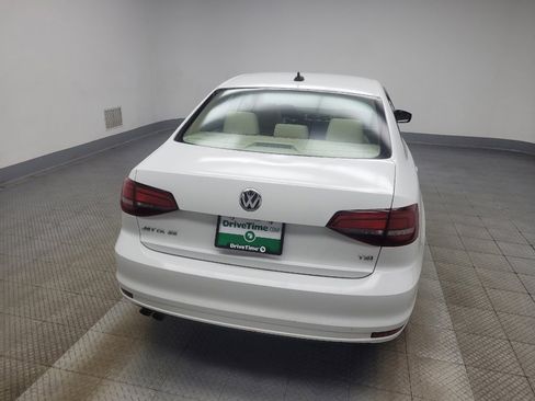 Used 2017 Volkswagen Jetta SE FWD image 7