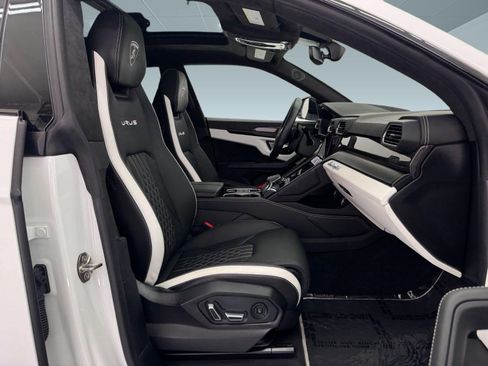 Used 2024 Lamborghini Urus S image 23