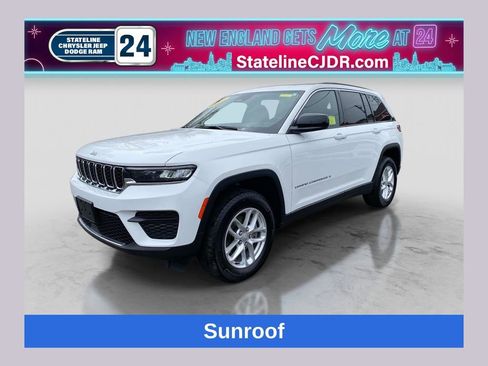 Certified 2025 Jeep Grand Cherokee Laredo X AWD/4WD image 1
