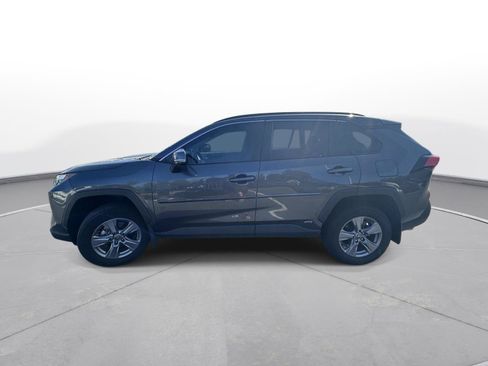 Used 2023 Toyota RAV4 XLE AWD/4WD image 9