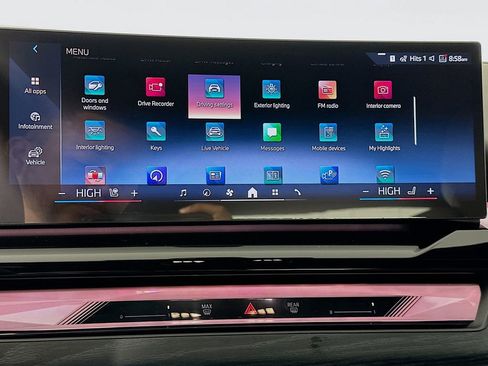 New 2026 BMW i5 eDrive40 w/ Premium Package image 11