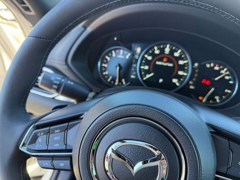 New 2025 MAZDA CX-5 Signature image 23