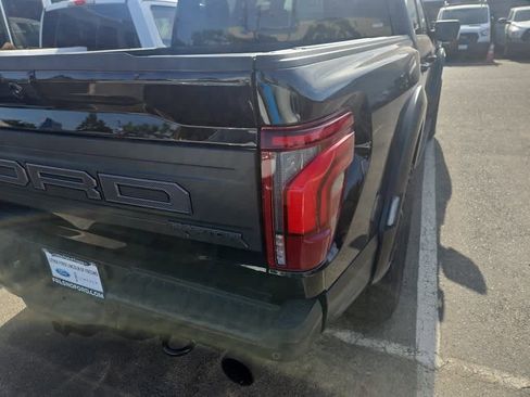 Used 2025 Ford F150 Raptor AWD/4WD image 6