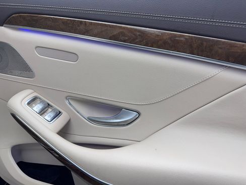 Used 2015 Mercedes-Benz S 550 Sedan w/ Sport Package w/ Sport Package image 46