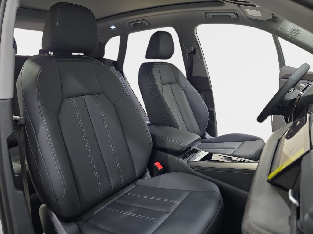 New 2026 Audi Q5 Premium Plus AWD/4WD image 10