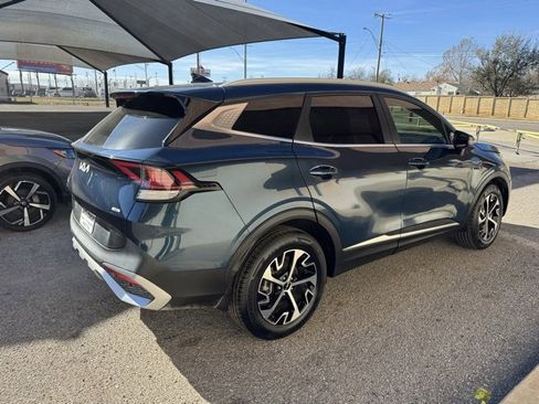 Used 2023 Kia Sportage EX image 6