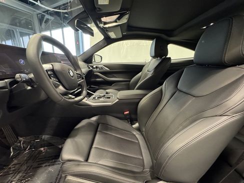 Certified 2025 BMW 430i xDrive Coupe w/ Convenience Package image 21