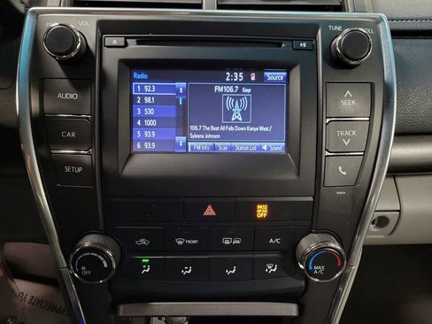 Used 2016 Toyota Camry LE FWD image 17