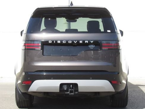 Used 2023 Land Rover Discovery Metropolitan Edition AWD/4WD image 7