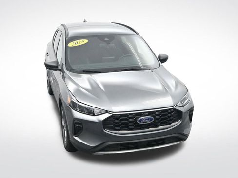 Used 2025 Ford Escape ST-Line image 24