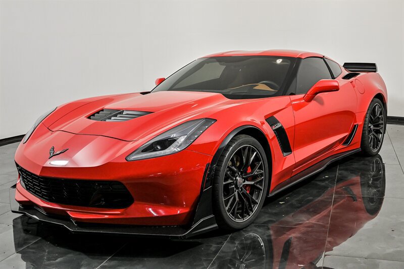 Used 2016 Chevrolet Corvette Z06 w/ 2LZ Preferred Equipment Group RWD image 5