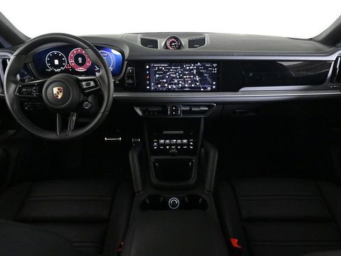 Certified 2025 Porsche Cayenne S image 11