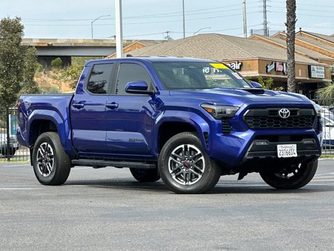 Used 2024 Toyota Tacoma TRD Sport RWD image 8