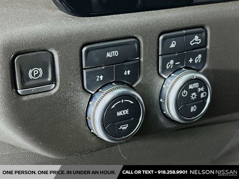 Used 2022 GMC Sierra 1500 SLT AWD/4WD image 10