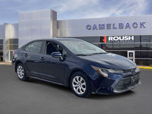 Used 2024 Toyota Corolla LE FWD image 8