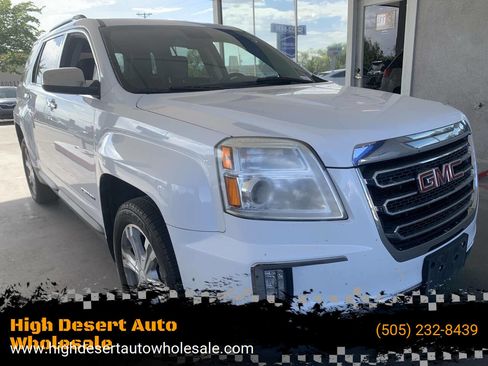 Used 2017 GMC Terrain SLT AWD/4WD image 1