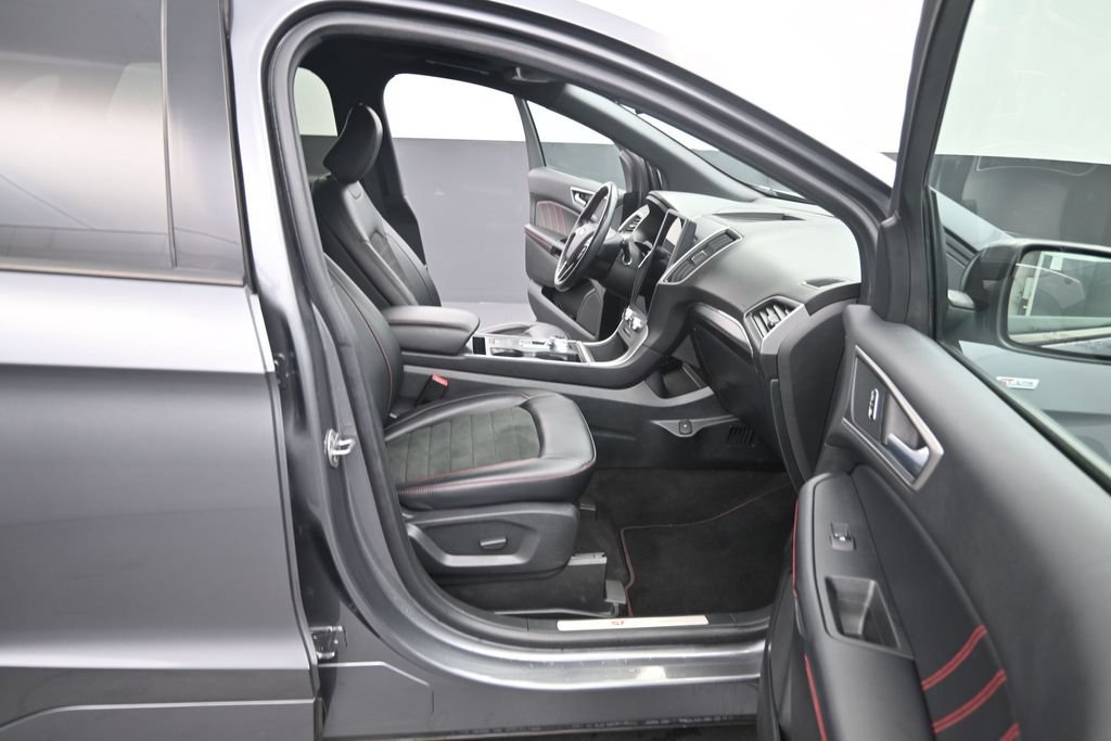Used 2024 Ford Edge ST-Line AWD/4WD image 18
