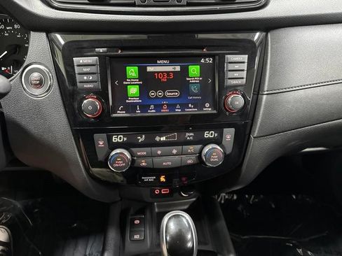 Used 2020 Nissan Rogue SV w/ Premium Package AWD/4WD image 19