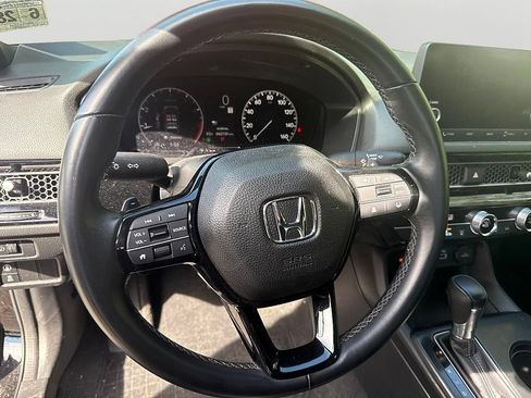 Used 2023 Honda Civic Sport image 12