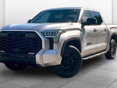 Used 2025 Toyota Tundra Limited w/ TRD Off-Road Package AWD/4WD image 12