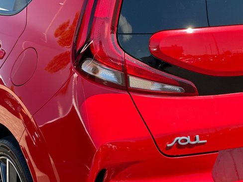 Used 2022 Kia Soul GT-Line FWD image 26