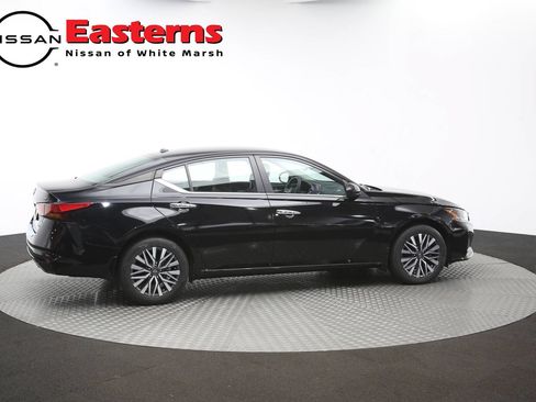 Used 2023 Nissan Altima 2.5 SV AWD/4WD image 42