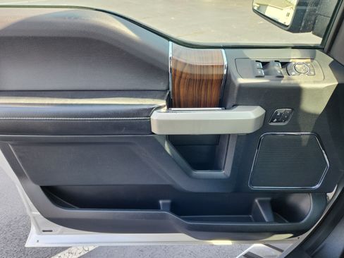 Used 2016 Ford F150 Lariat w/ Equipment Group 502A Luxury AWD/4WD image 24