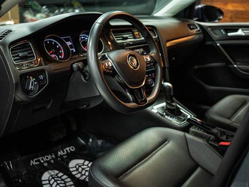 Used 2020 Volkswagen Golf 4-Door image 8