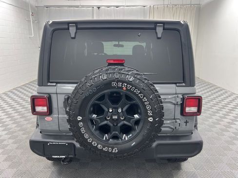 Used 2023 Jeep Wrangler Willys image 7