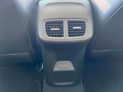 Used 2023 Buick Envision Essence FWD image 16