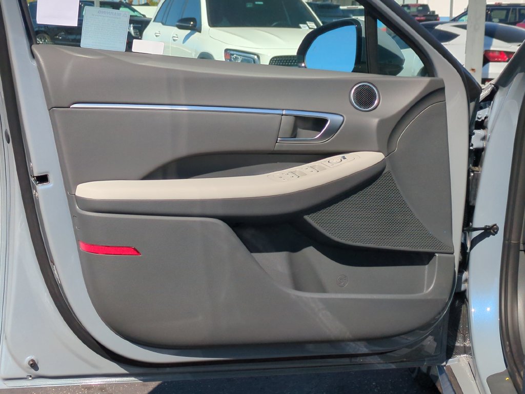 New 2026 Hyundai Sonata SEL FWD image 12