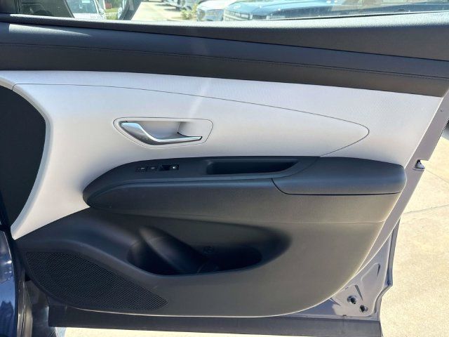 Used 2025 Hyundai Tucson SEL FWD image 18