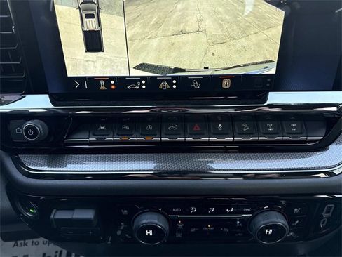 Used 2025 Chevrolet Silverado 1500 ZR2 w/ Technology Package image 22