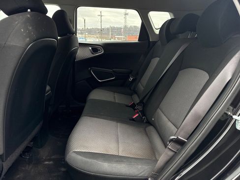Used 2020 Kia Soul LX FWD image 8